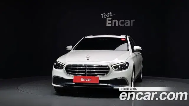 Mercedes-Benz E-Class, 2022