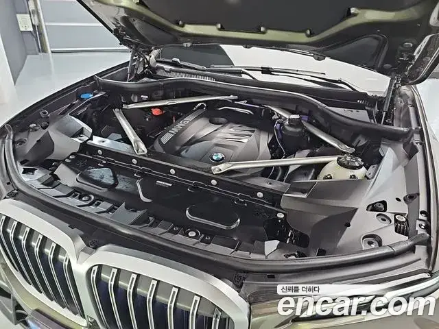 BMW X7, 2024