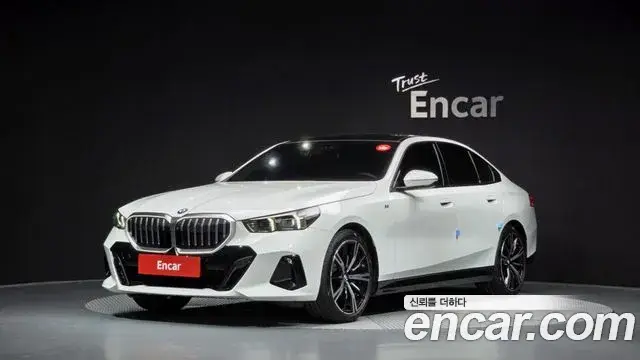 BMW 5 Series, 2025