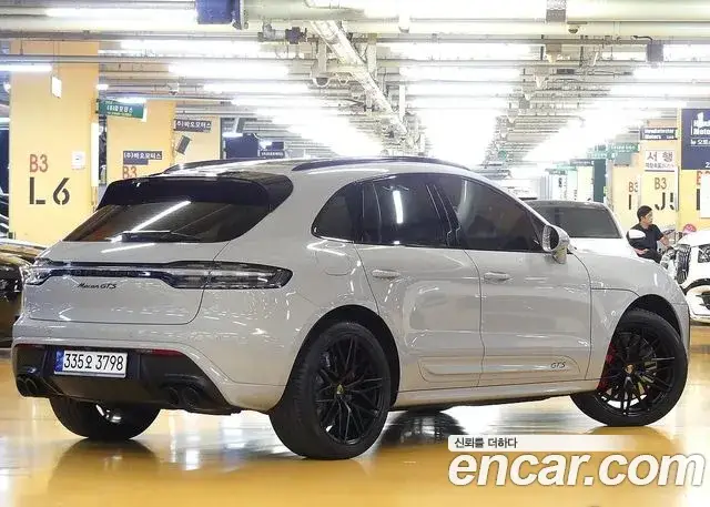Porsche Macan, 2023