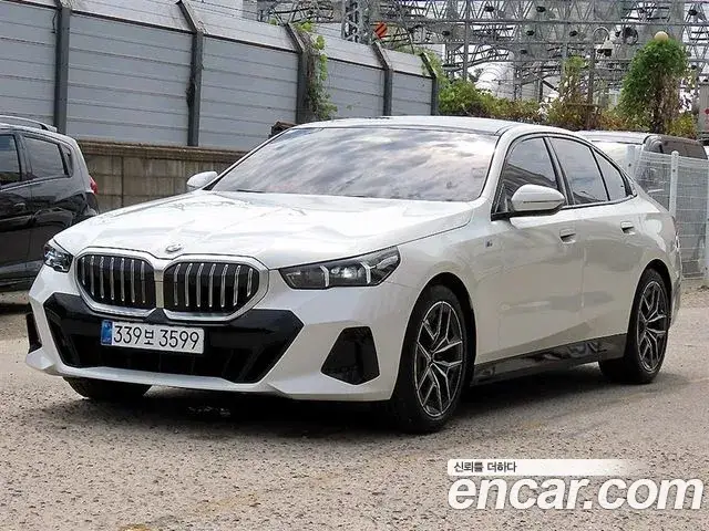 BMW 5 Series, 2025