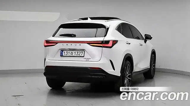 Lexus NX350h, 2023