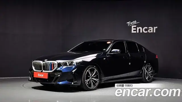 BMW 5 Series, 2025