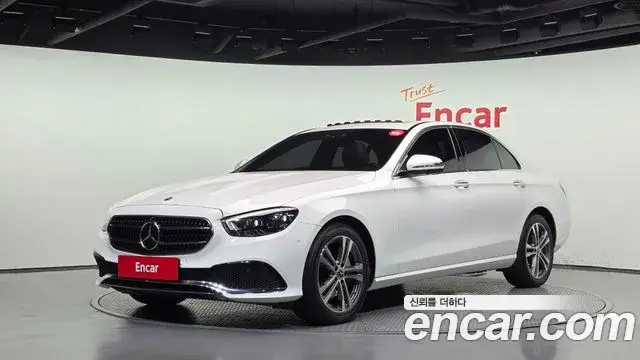 Mercedes-Benz E-Class, 2022