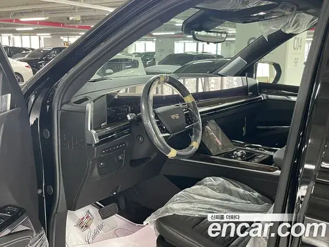 Cadillac Escalade, 2026