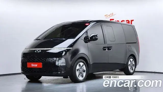 Hyundai Staria, 2023