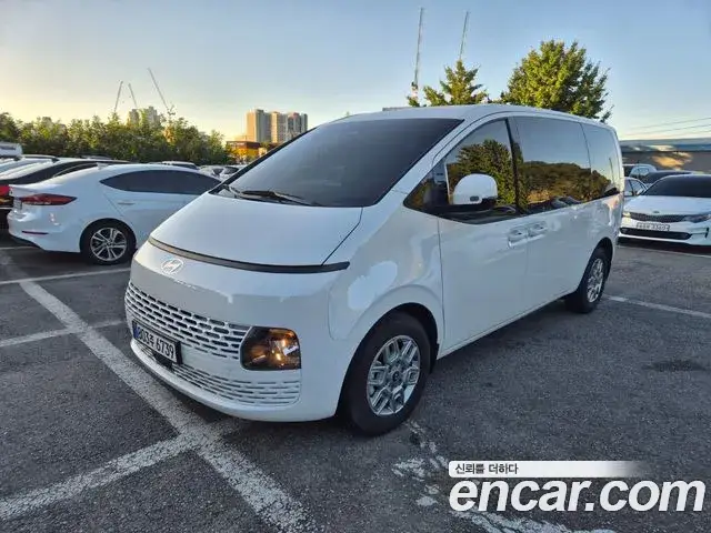 Hyundai Staria, 2025