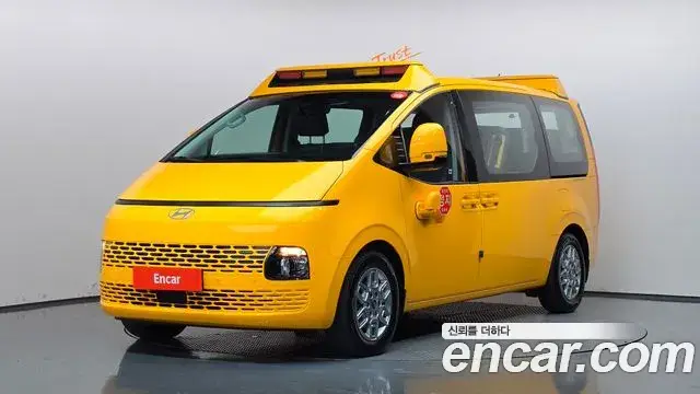 Hyundai Staria, 2025