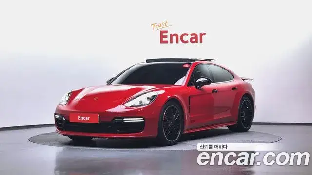 Porsche Panamera, 2020