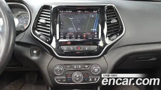 Jeep Cherokee, 2021