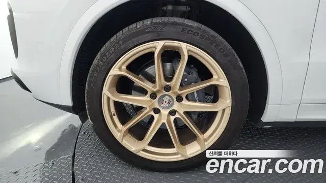 Porsche Cayenne, 2022