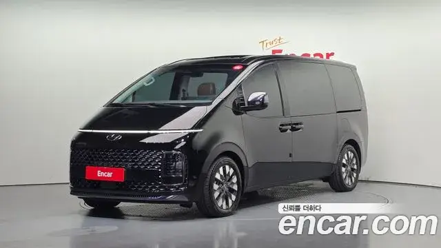 Hyundai Staria, 2023