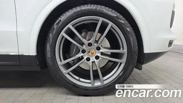 Porsche Cayenne, 2021