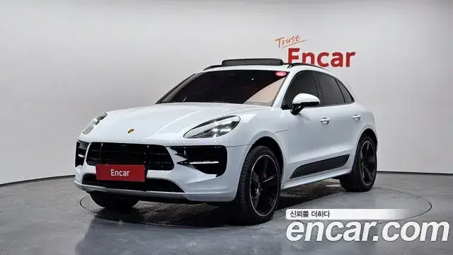 Porsche Macan, 2021