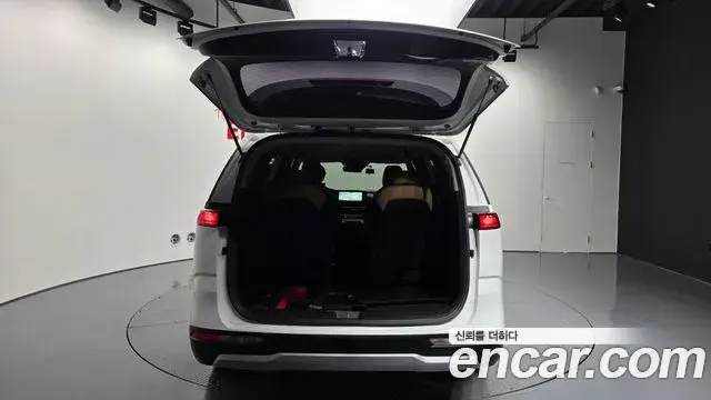 Kia Carnival, 2023