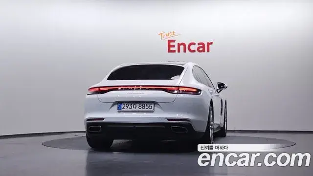 Porsche Panamera, 2022