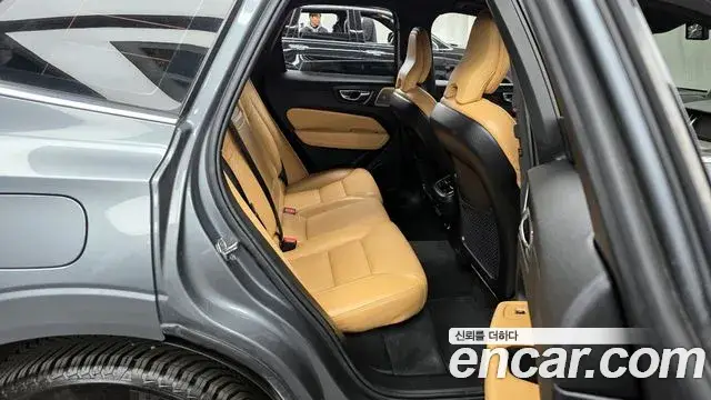 Volvo XC60, 2020