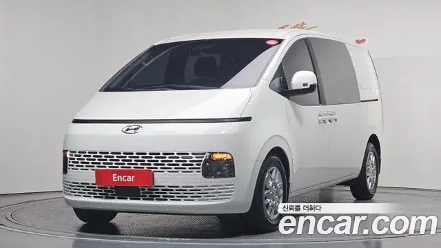 Hyundai Staria, 2022
