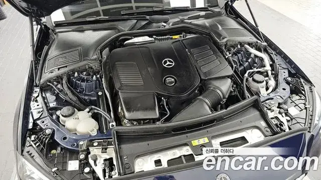 Mercedes-Benz C-Class, 2022