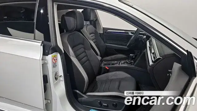 Volkswagen Arteon, 2022