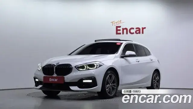 BMW 1 Series, 2022