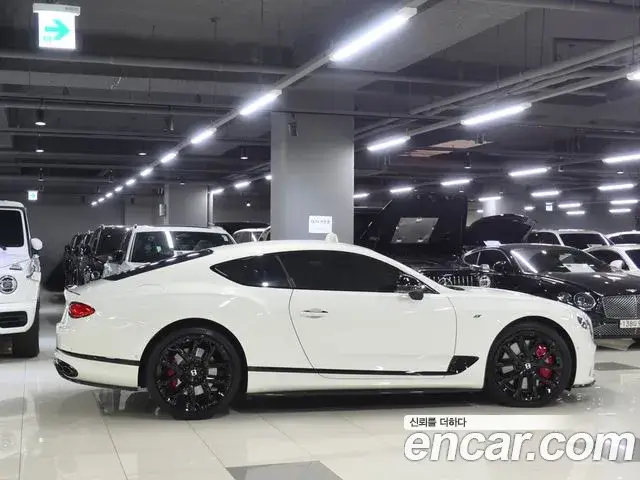 Bentley Continental GT, 2023