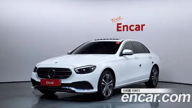 Mercedes-Benz E-Class, 2022