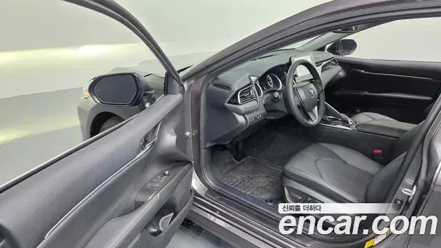 Toyota Camry, 2024