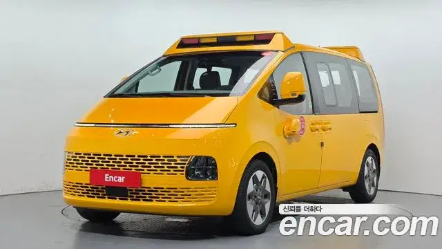 Hyundai Staria, 2023