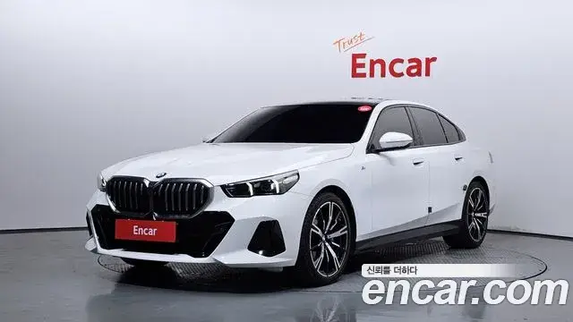 BMW 5 Series, 2024