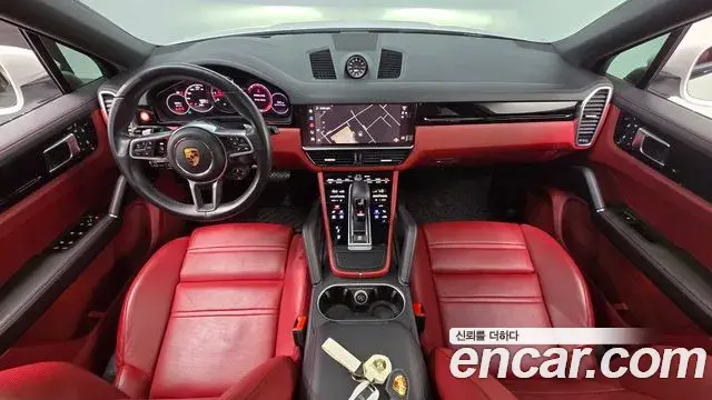 Porsche Cayenne, 2022