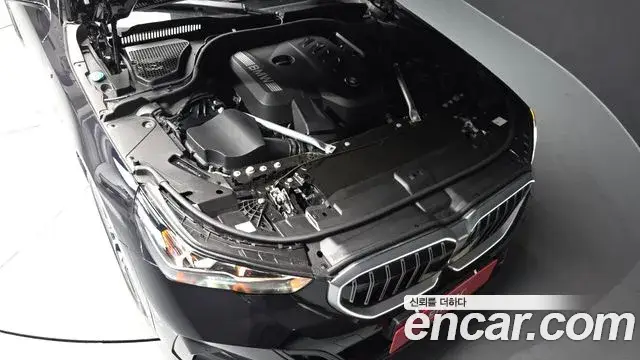 BMW 5 Series, 2024