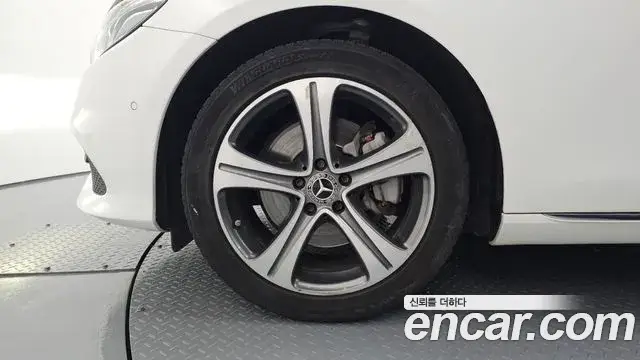 Mercedes-Benz E-Class, 2018