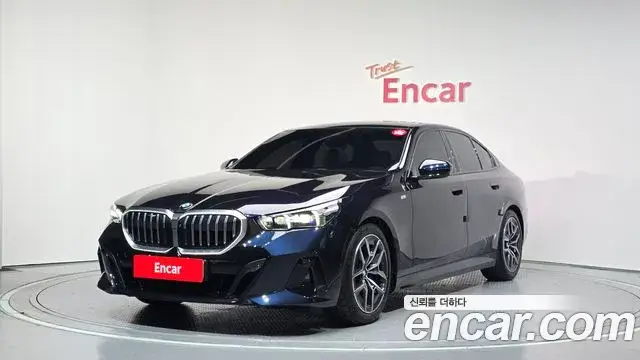BMW 5 Series, 2025
