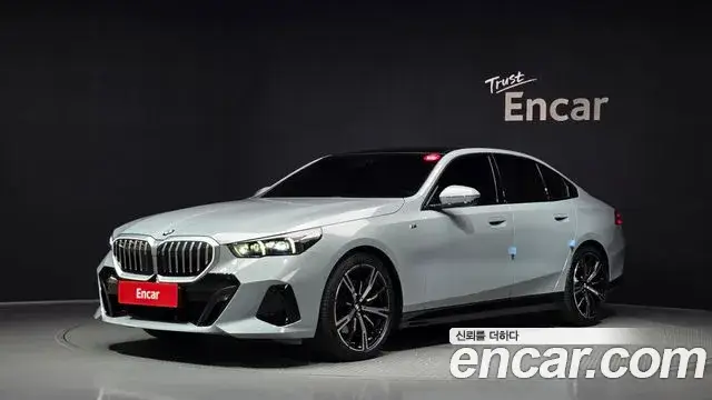BMW 5 Series, 2024