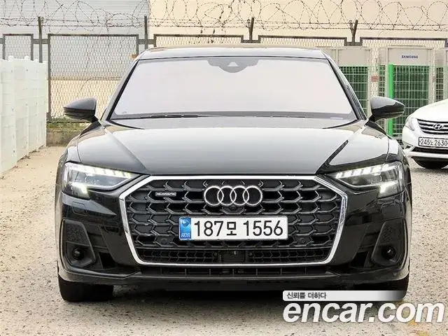 Audi A8, 2022