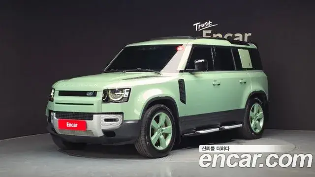 Land Rover Defender, 2023