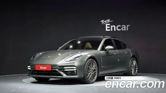 Porsche Panamera, 2022
