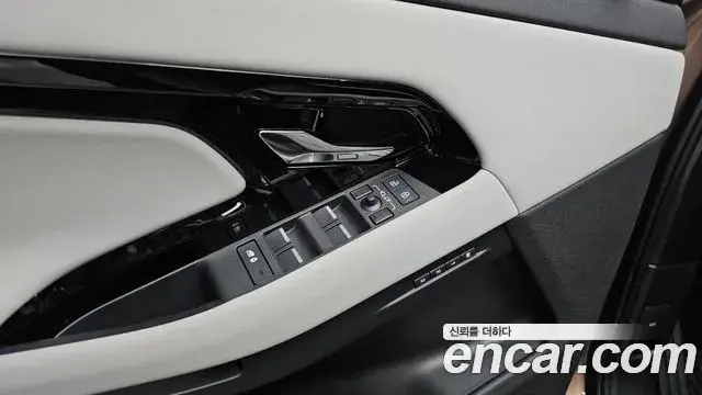 Land Rover Range Rover Evoque, 2025