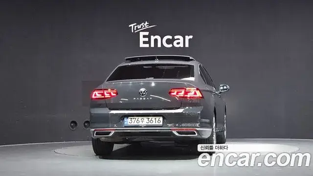 Volkswagen Passat GT, 2021