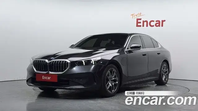 BMW 5 Series, 2024