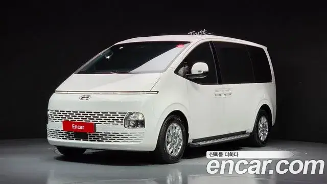 Hyundai Staria, 2024