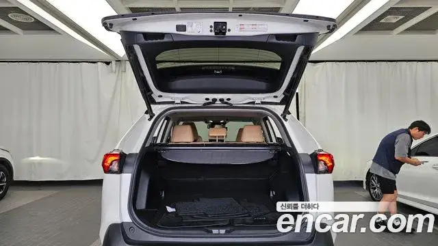 Toyota RAV4, 2022
