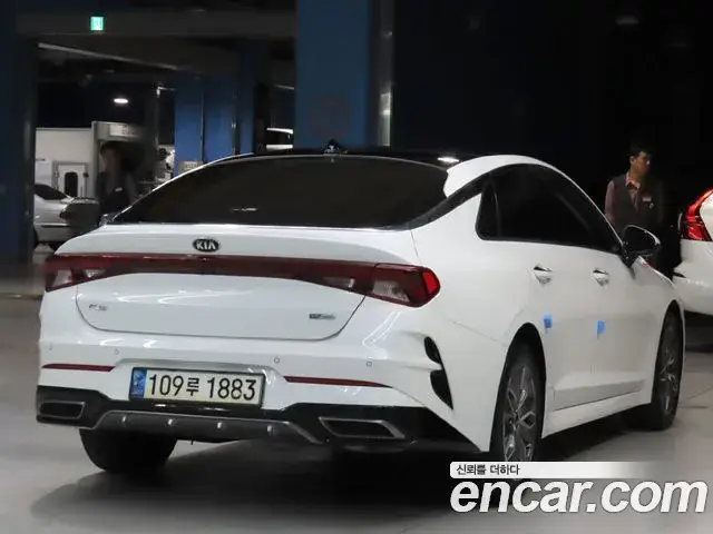 Kia K5, 2021