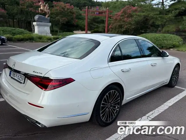 Mercedes-Benz S-Class, 2022