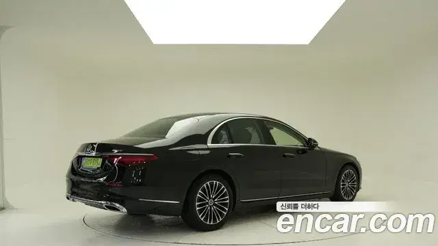 Mercedes-Benz S-Class, 2025