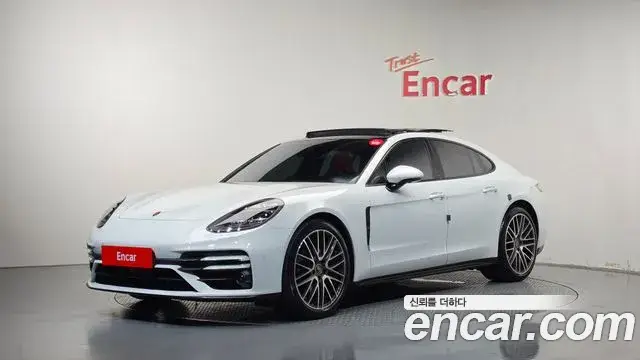 Porsche Panamera, 2021