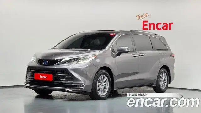 Toyota Sienna, 2024