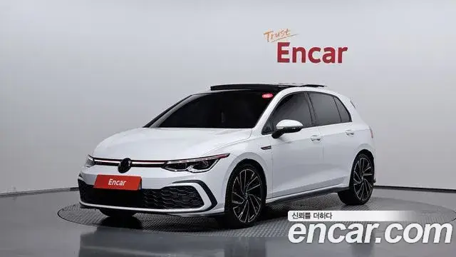 Volkswagen Golf, 2023