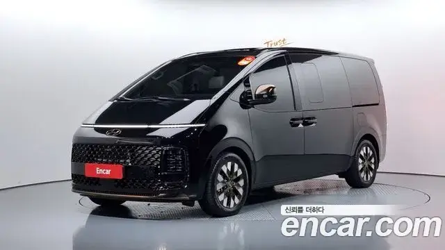 Hyundai Staria, 2023